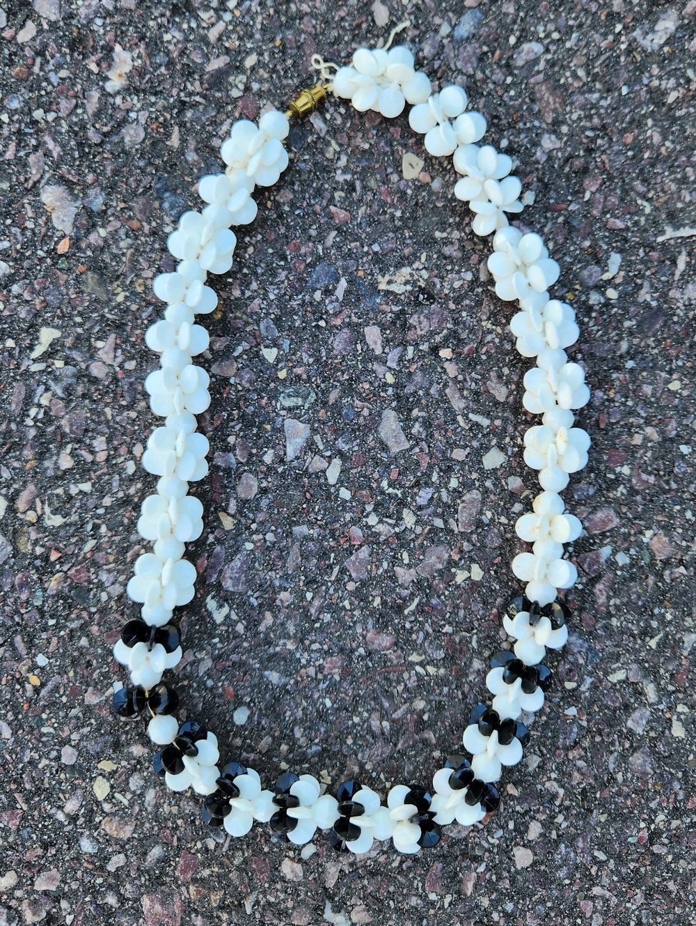 Black White Beaded Floral Necklace Daisy Choker Y2K Indie Coquette Statement